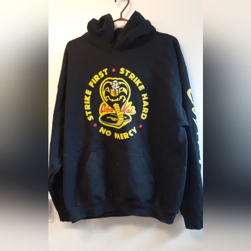 Mens' black Cobra Kai hoodie - size large